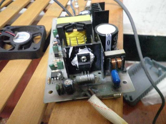 用鉛酸蓄電池充電器給鋰電池充電了，會(huì)有什么影響嗎？