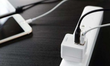 如何判斷充電器能給手機快充？怎么選擇？