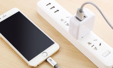 手機(jī)充電器輸出電流是直流還是交流電？如何安全使用？