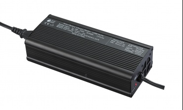 12V電瓶充電器的電流表和電壓表如何正確查看和讀懂？