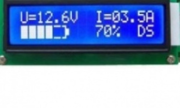 8位的A/D型USB微控制器，適用于電池充電器