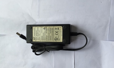 電源適配器有嘯叫聲正常嗎？為什么會(huì)出現(xiàn)嘯叫呢?