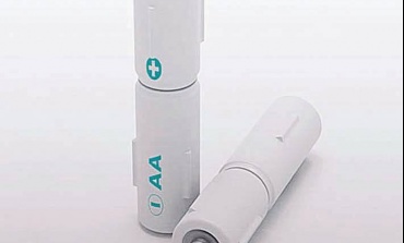無需充電器的充電電池